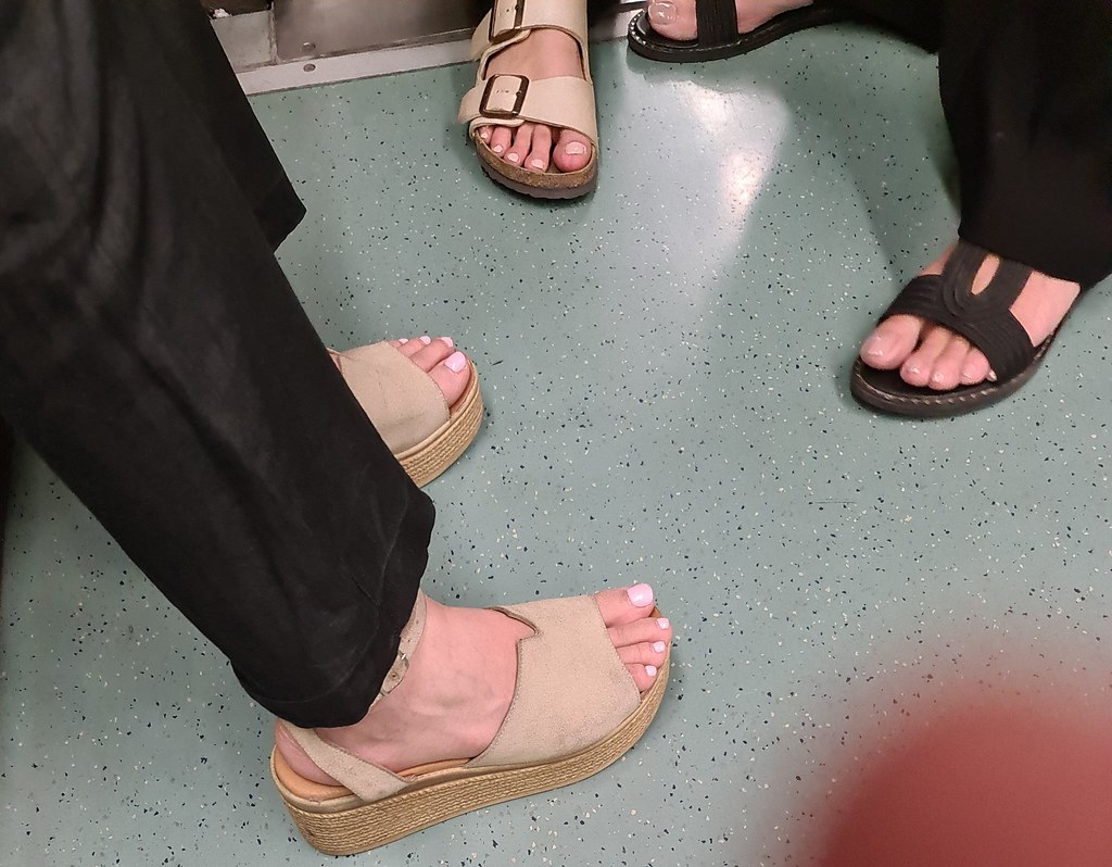 Sexy female toes