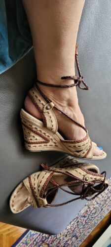 Sandalen Keilabsatz* Gr.39*Echtleder/ Handarbeit aus Spanien * beige/braun  | eBay