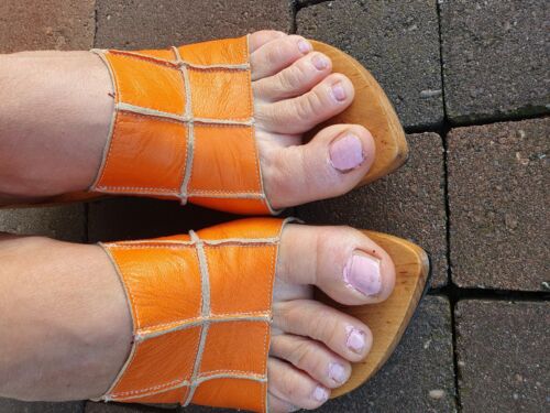 Orange Clogs 40 Sandalen  auffälliger Absatz Holz   | eBay