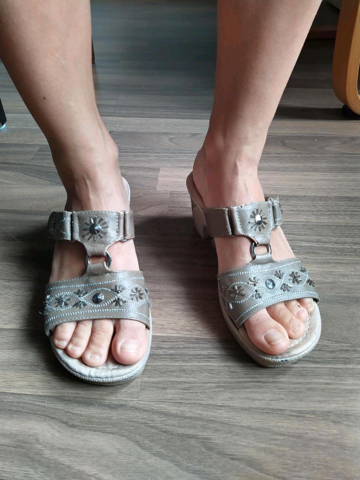 Sandalen 39