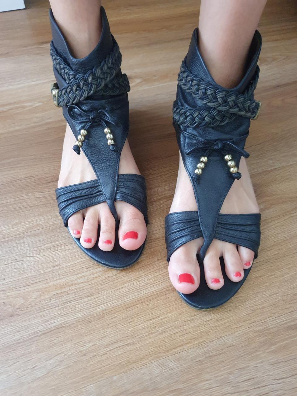 Sandalen Tamaris Leder Sandaletten Schwarz Gold Perlen | eBay.de